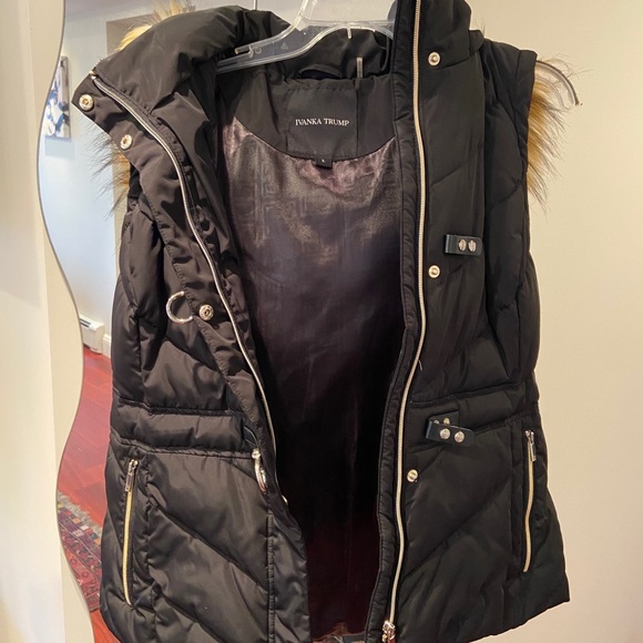 Ski Vests by Ivanka Trump - Picture 3 of 14